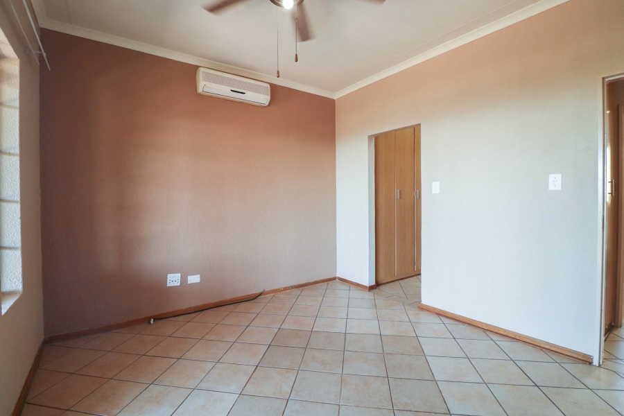 3 Bedroom Property for Sale in Safari Gardens North West